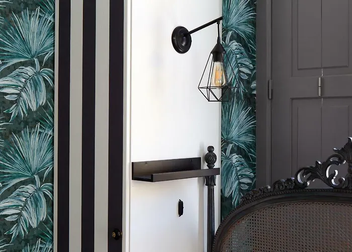 Casa Do Papel - Charm In